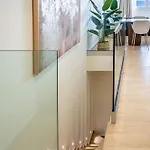 Myramar Sea Views Apartman *